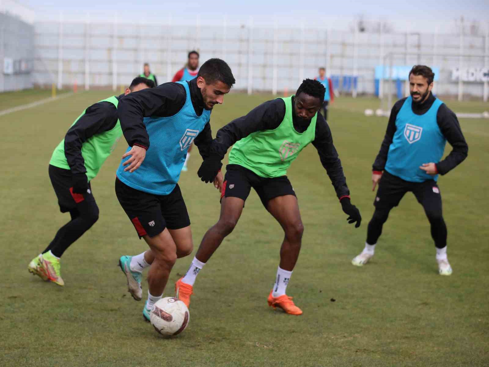 Sivasspor’da Başakşehir maçı hazırlıkları devam ediyor