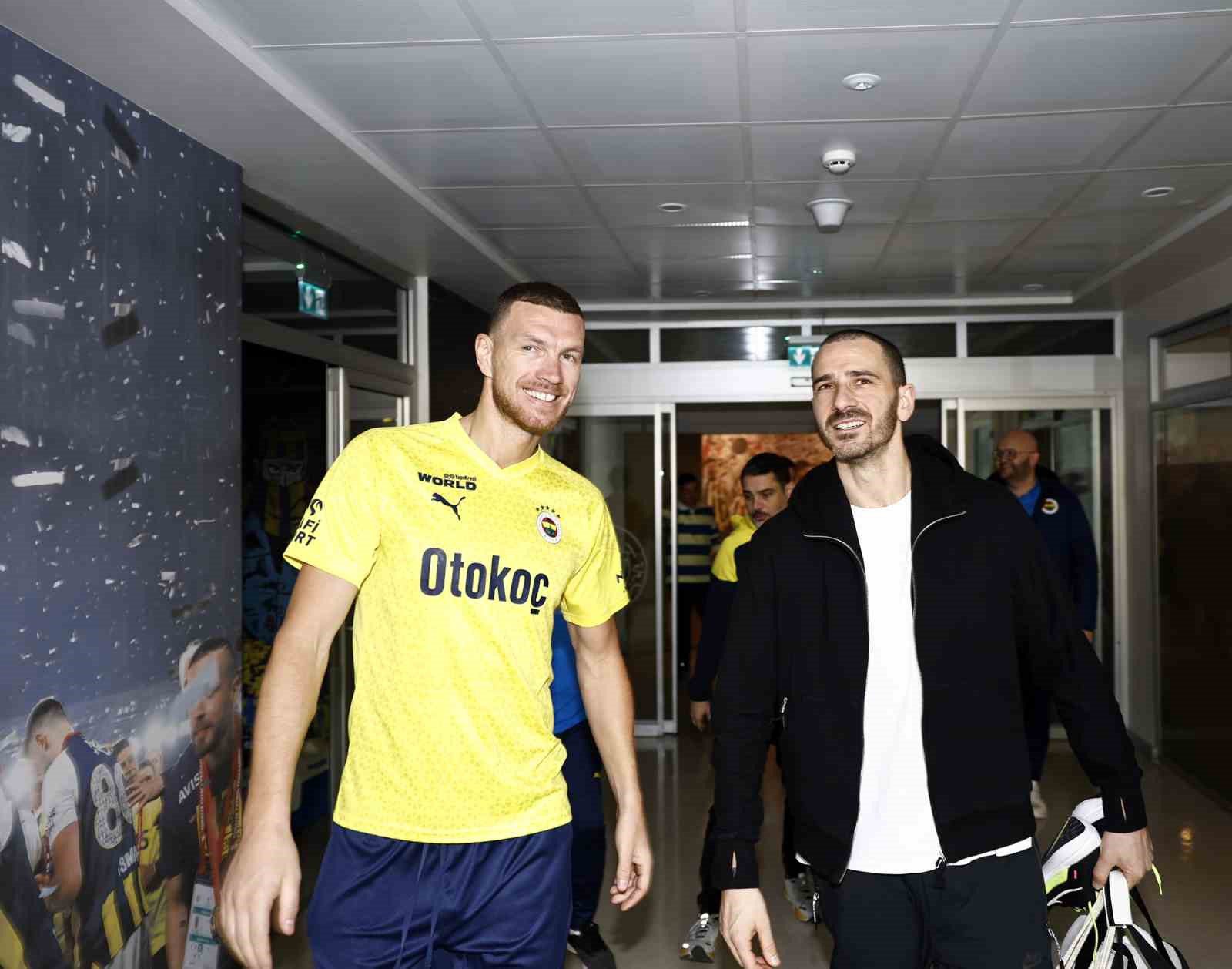 Fenerbahçe’nin yeni transferi Bonucci, takım arkadaşlarıyla bir araya geldi