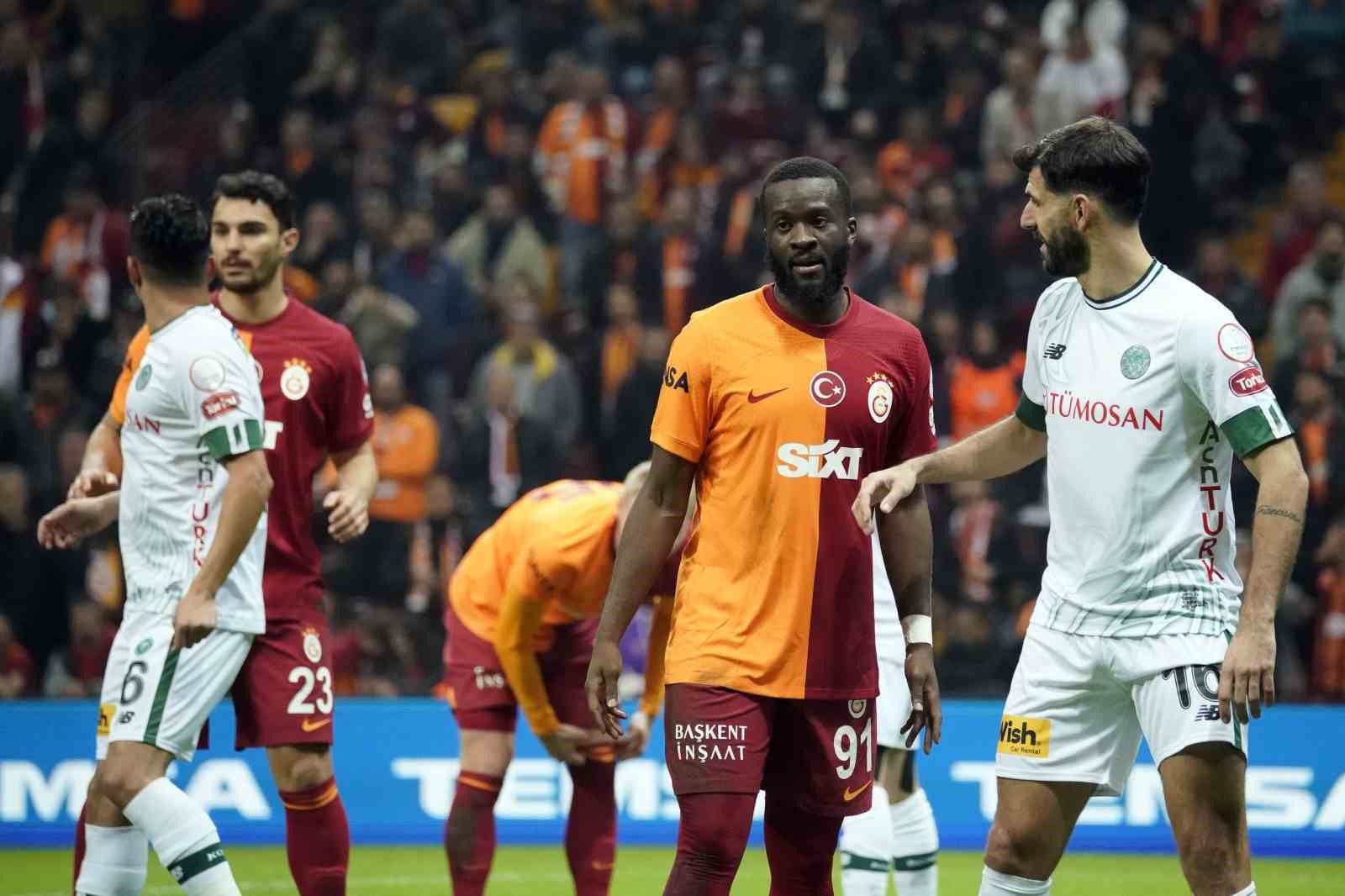 Trendyol Süper Lig: Galatasaray: 0 - Konyaspor: 0 (İlk yarı)