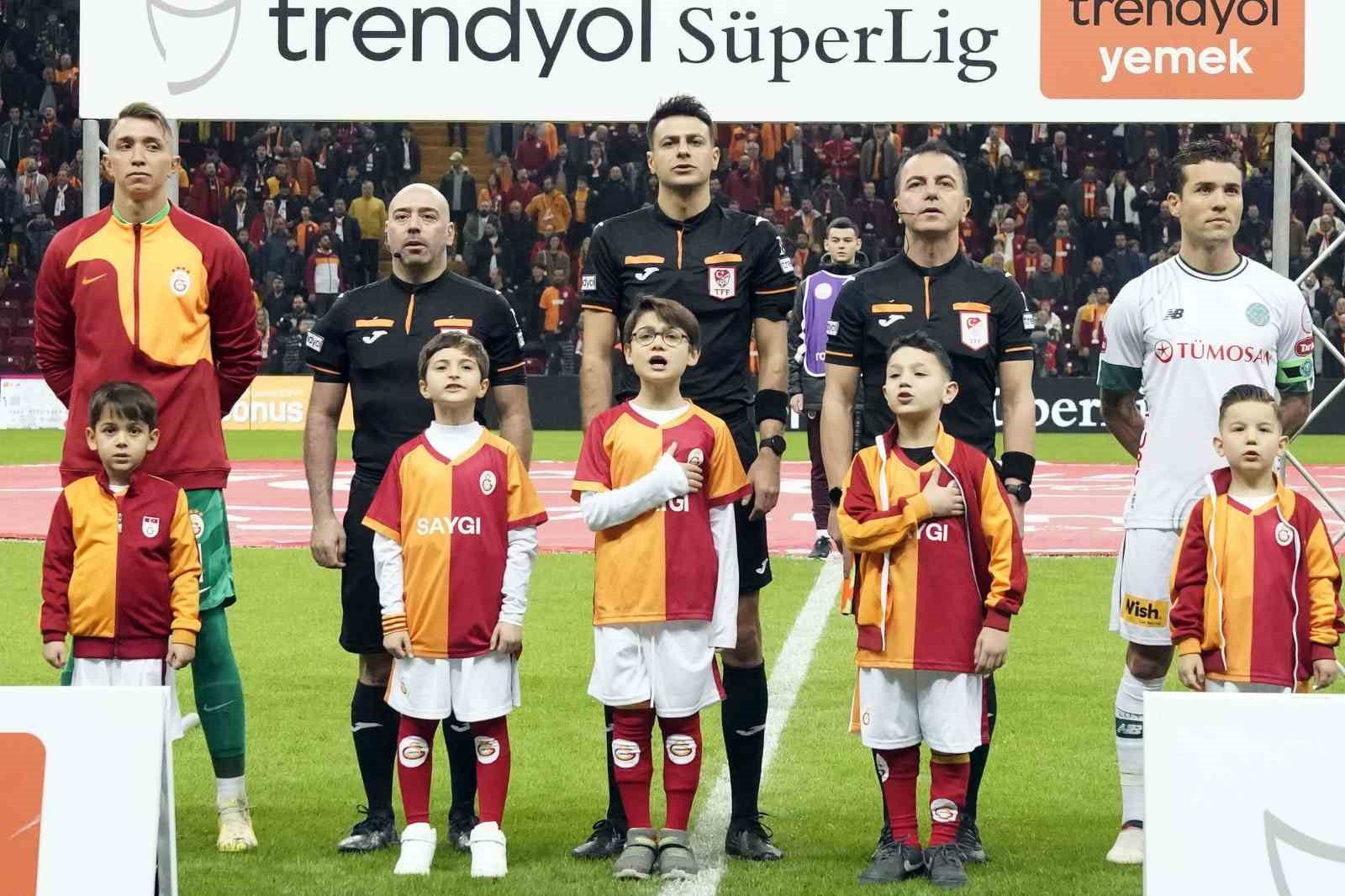 Trendyol Süper Lig: Galatasaray: 0 - Konyaspor: 0 (Maç devam ediyor)