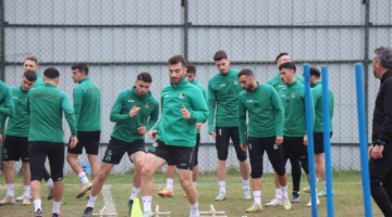 Sakaryaspor, Tuzlaspor müsabakasının hazırlıklarını sürdürdü