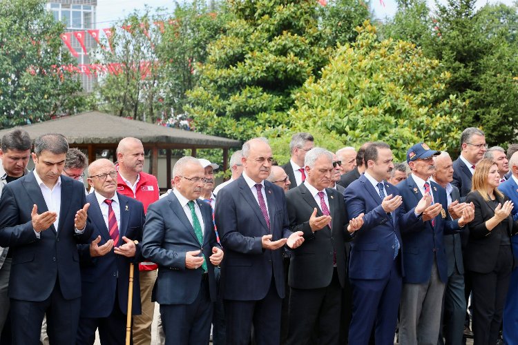 15 Temmuz şehitleri dualarla yad edildi