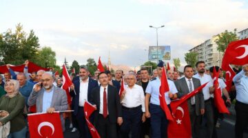 Başkan Büyükkılıç: “Kayseri’den haykırılan, hainlere gereken dersi vermenin sesidir”