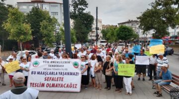 Keşan’da emeklilerden maaş protestosu