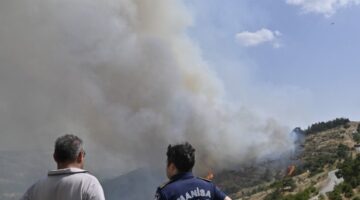 Manisa İtfaiyesi’nden Bornova yangınına takviye