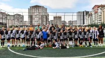 Ankara’da minik futbolcular için turnuva