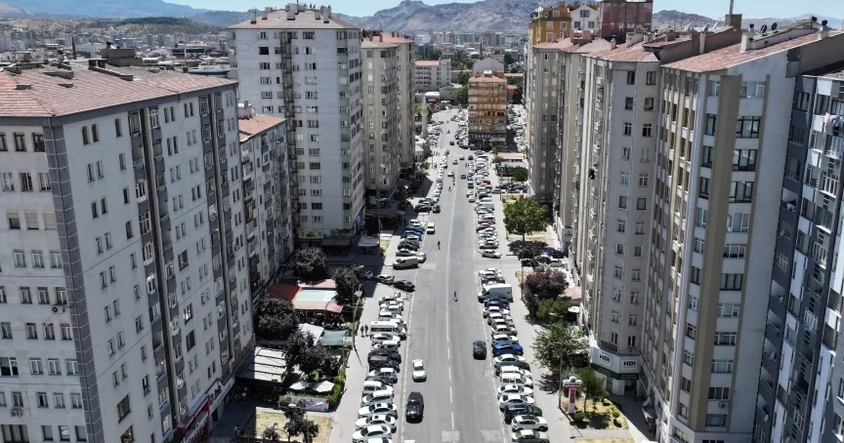 Çolakbayrakdar: “Daha yeşil bir dokunuşla, Kayseri’mize nefes aldırıyoruz”