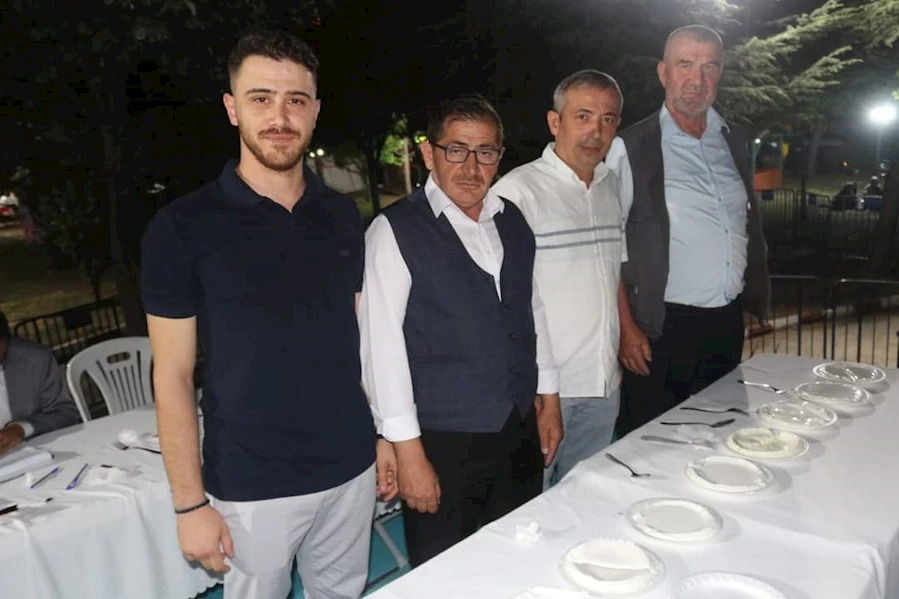 Bolvadin'de Kaymaklar Yarıştı, Jüri Üyeleri Zor Anlar Yaşadı