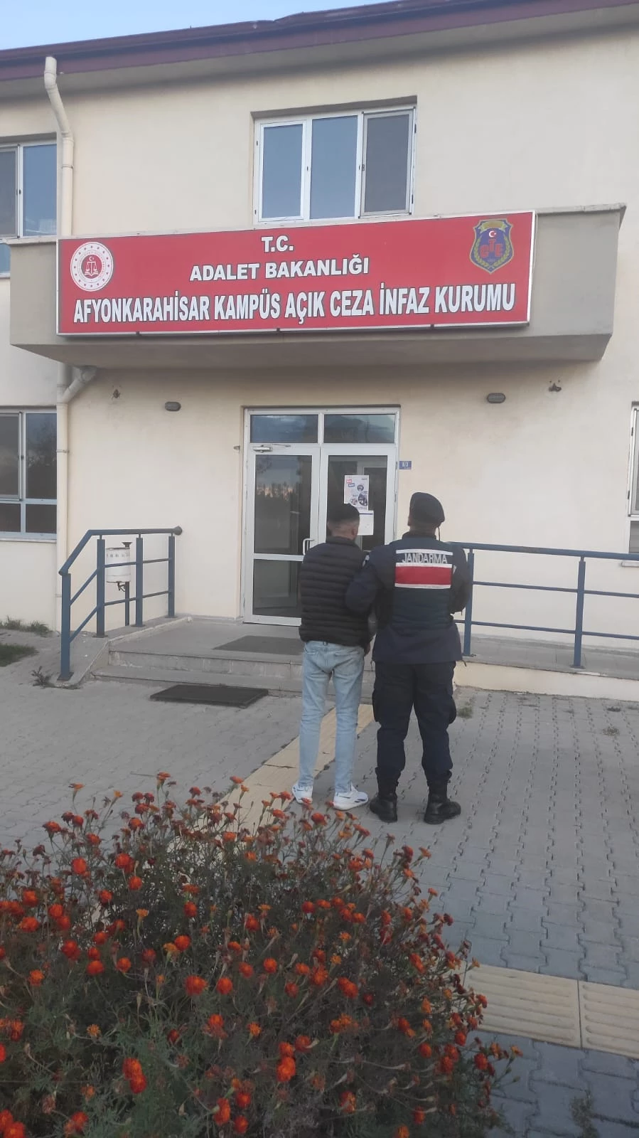 Afyonkarahisar'da Uyuşturucu Suçlusu Yakalandı