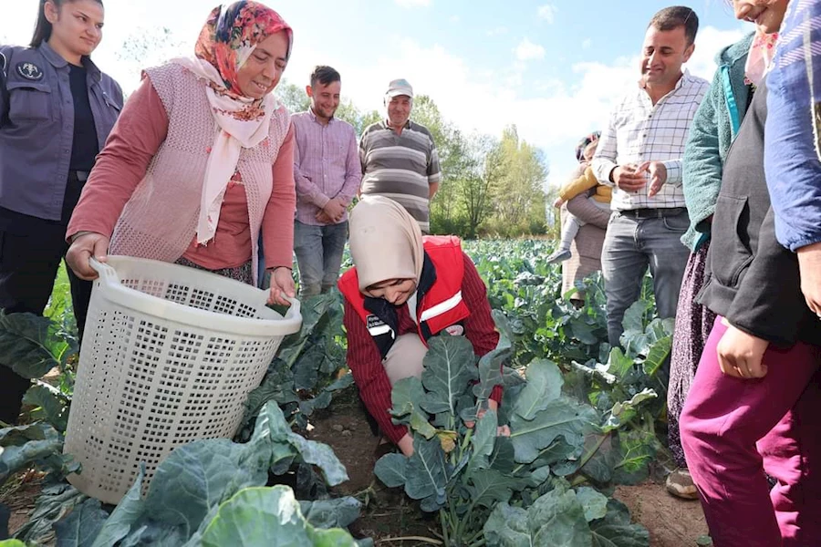 "Devlet Desteğiyle Üreticinin Yüzü Güldü"